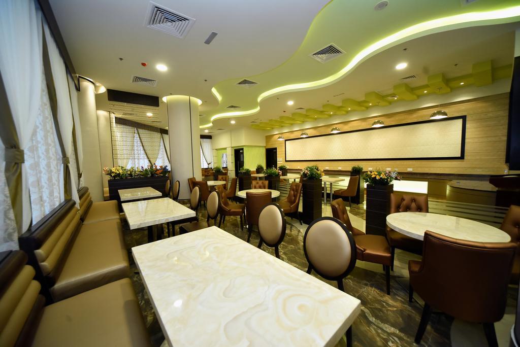 Alain Hotel Ajman Eksteriør billede